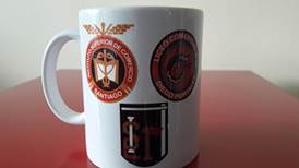 La imagen puede contener: taza de café y bebida